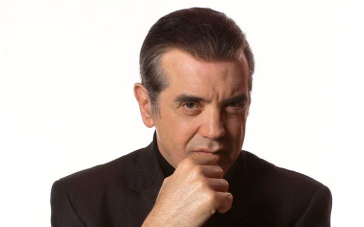 Who Is Chazz Palminteri? Here's All You Need To Know About His Age, Early Life, Career, Net Worth, Personal Life, & Relationship